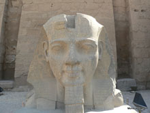 staue au temple de Louxor